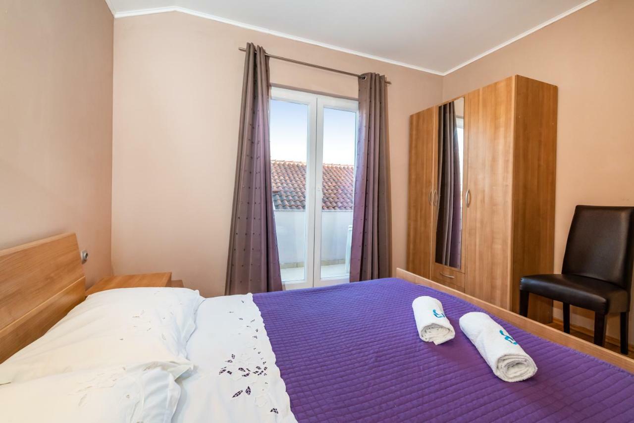 Apartment Adrian Biograd Na Moru Exterior foto
