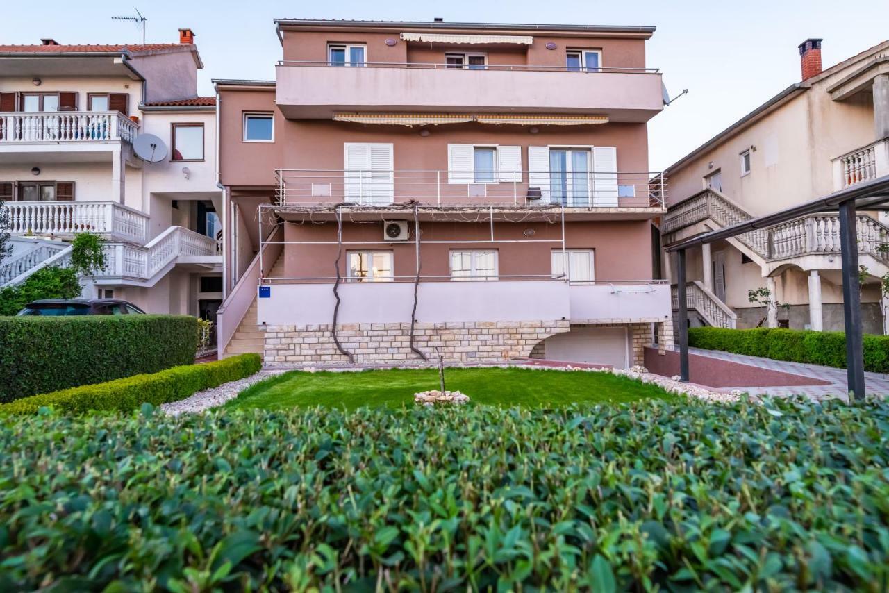 Apartment Adrian Biograd Na Moru Exterior foto